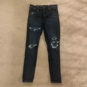 AMERICAN EAGLE JEANS